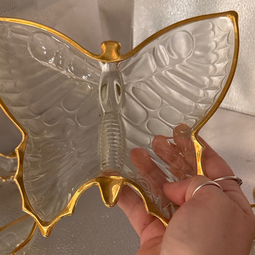 Vintage Jeanette Glass Butterfly shaped trinket dishes with gold painted trim - Picture 11 of 16